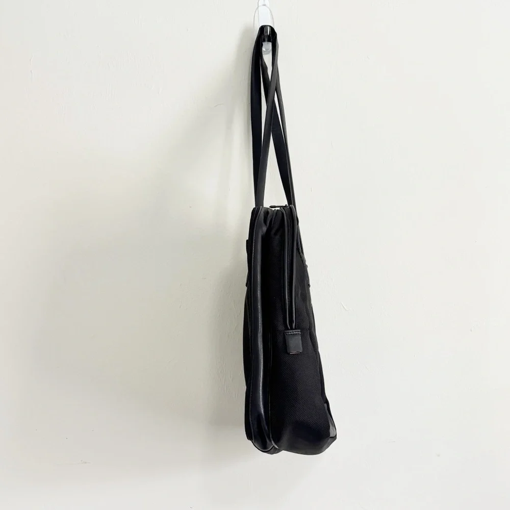 TUMI Laptop Briefcase Art Folio Zip Case Bag in Black BALLISTIC Nylon/Leather
